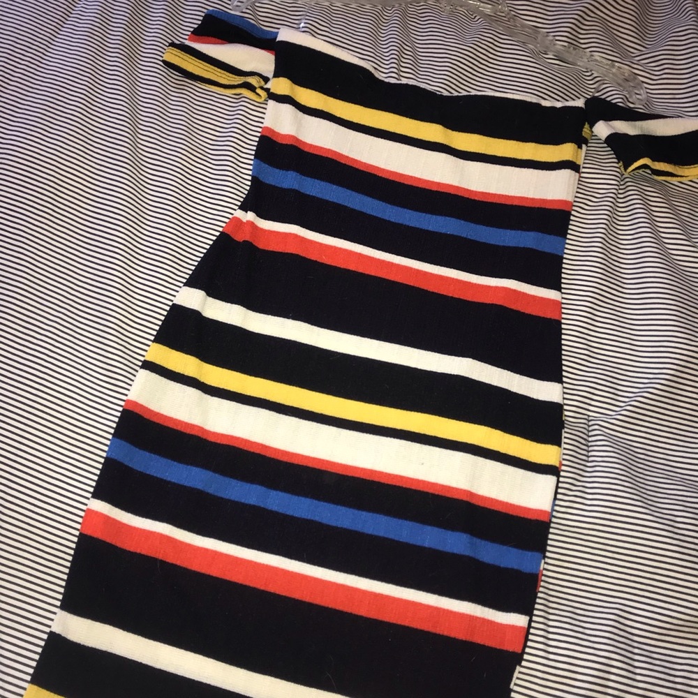 A’gaci Off The Shoulder Body-Con Dress